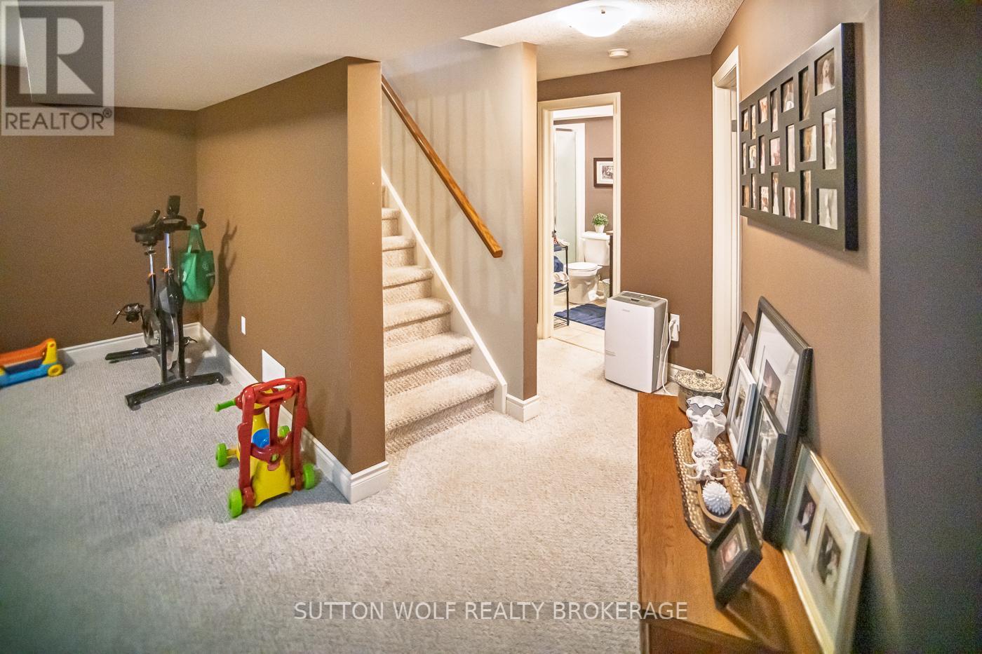 152 Deborah Drive, Strathroy-Caradoc, Ontario  N7G 4E1 - Photo 38 - X12776444