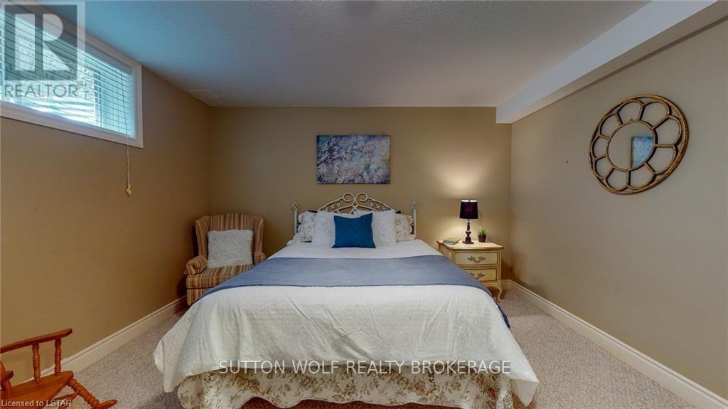 152 Deborah Drive, Strathroy-Caradoc, Ontario  N7G 4E1 - Photo 40 - X12776444