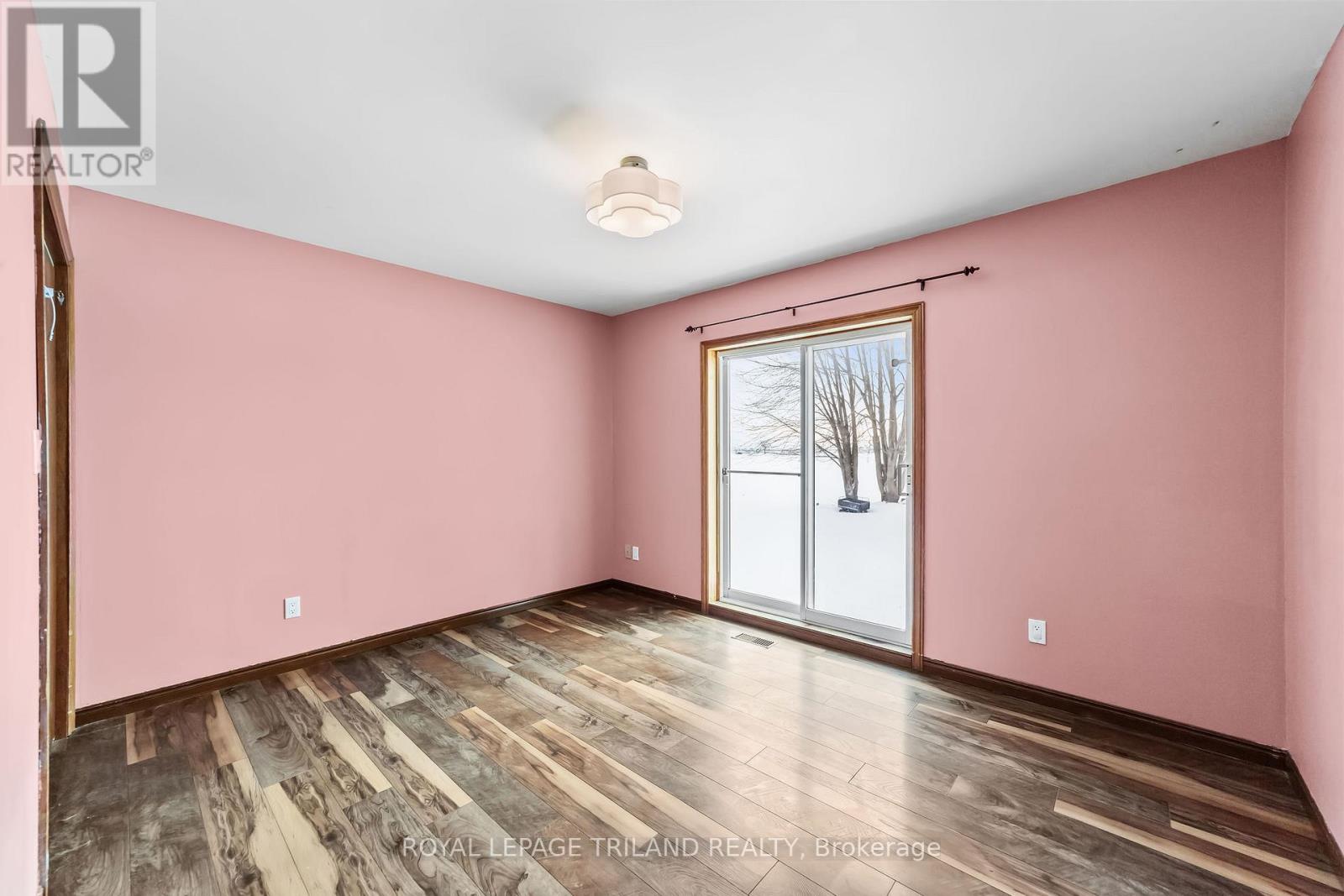 191 South Street, Southwest Middlesex, Ontario  N0L 1M0 - Photo 16 - X12776518