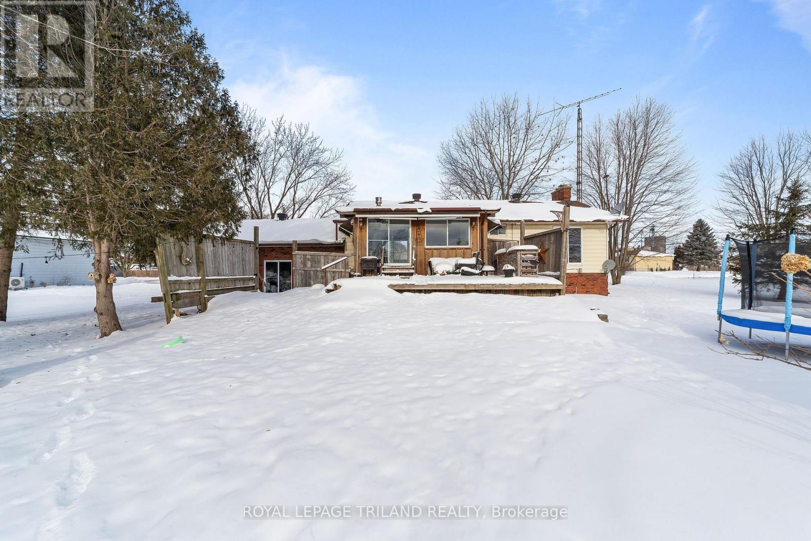 191 South Street, Southwest Middlesex, Ontario  N0L 1M0 - Photo 31 - X12776518