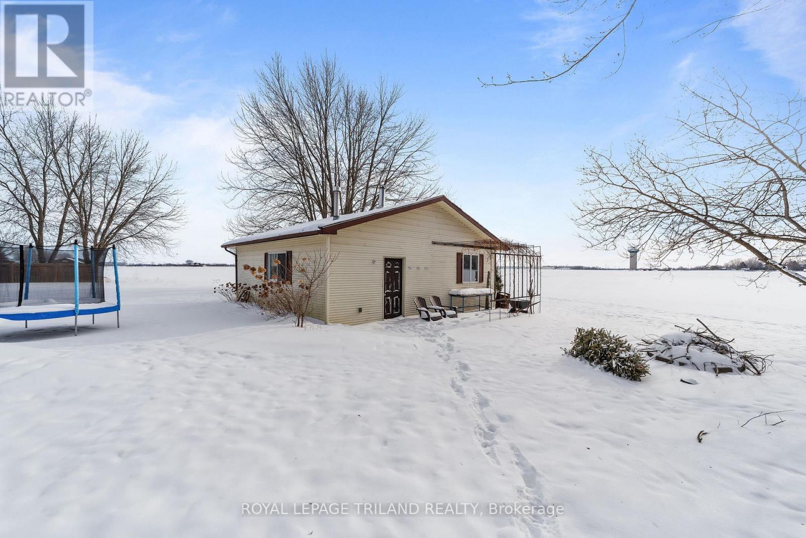 191 South Street, Southwest Middlesex, Ontario  N0L 1M0 - Photo 32 - X12776518