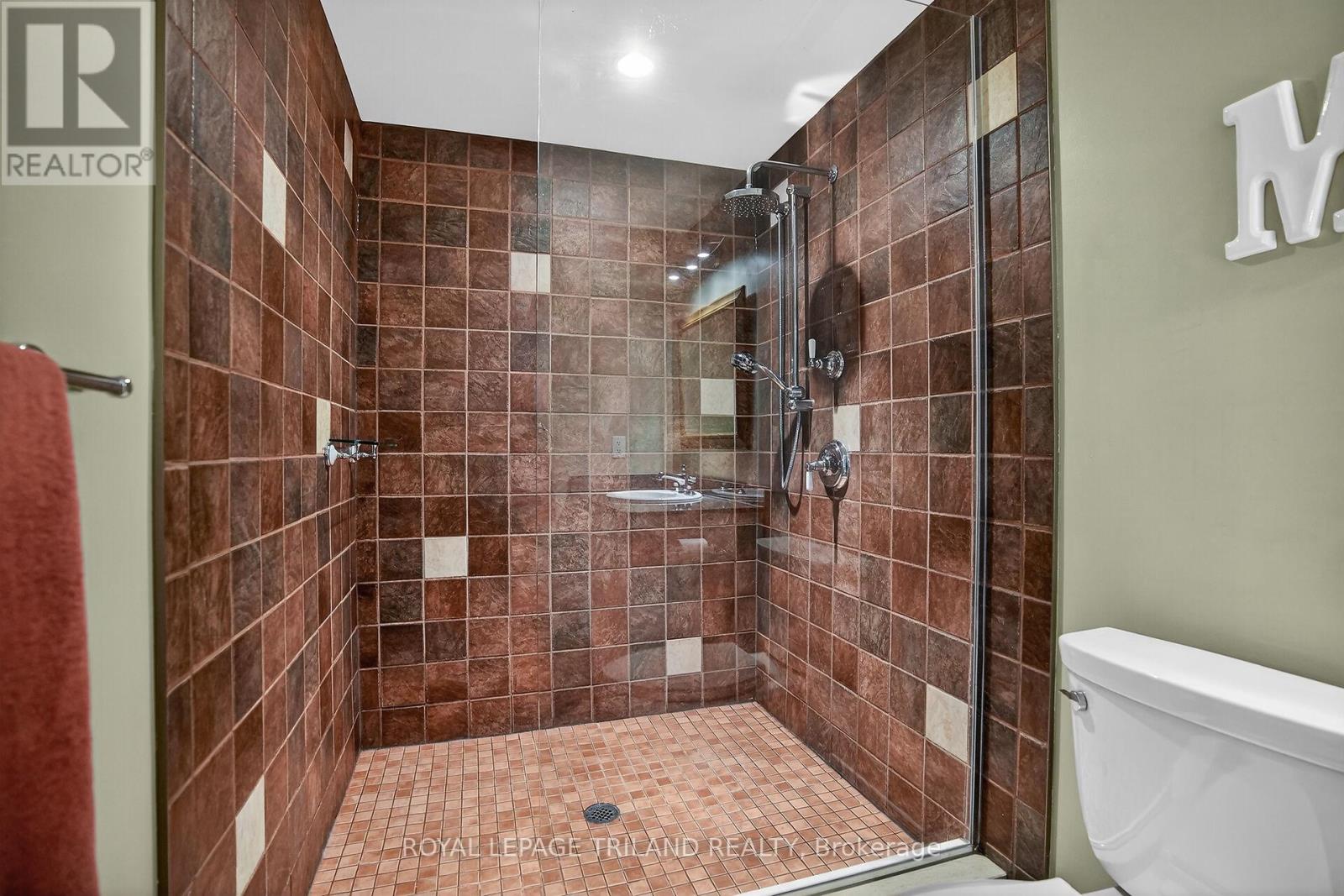 2 Axford Parkway, St. Thomas, Ontario  N5R 6E6 - Photo 32 - X12776584