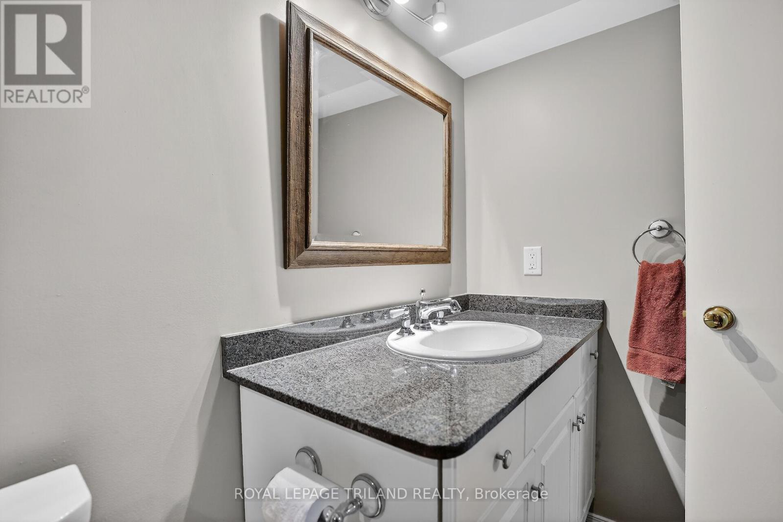 2 Axford Parkway, St. Thomas, Ontario  N5R 6E6 - Photo 33 - X12776584