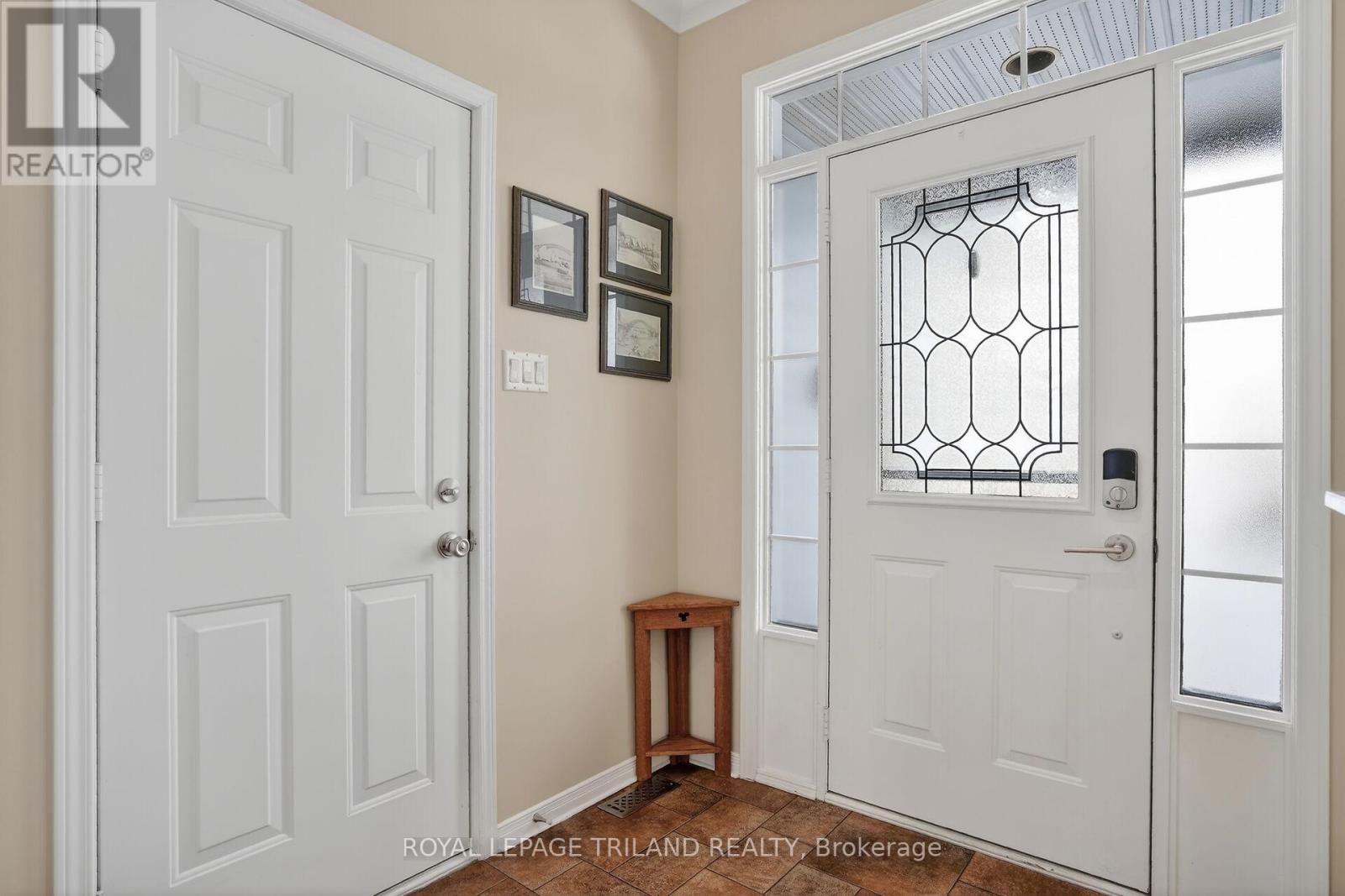 2 Axford Parkway, St. Thomas, Ontario  N5R 6E6 - Photo 4 - X12776584