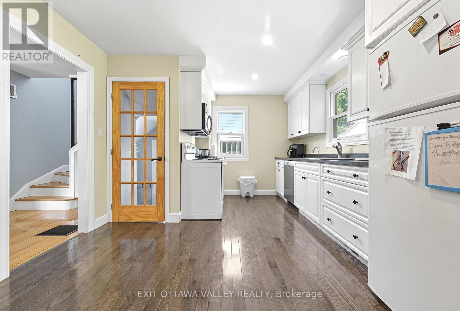 6 Faraday Crescent, Deep River, Ontario  K0J 1P0 - Photo 14 - X12776430