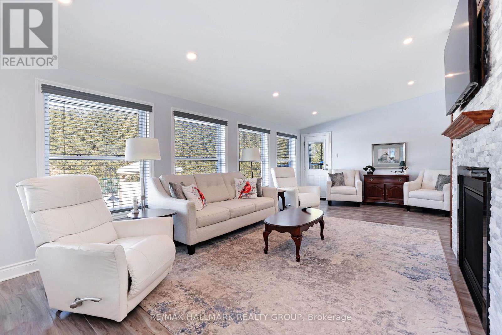 112 Oak Lane, Drummond/north Elmsley, Ontario  K7H 3C8 - Photo 21 - X12776556