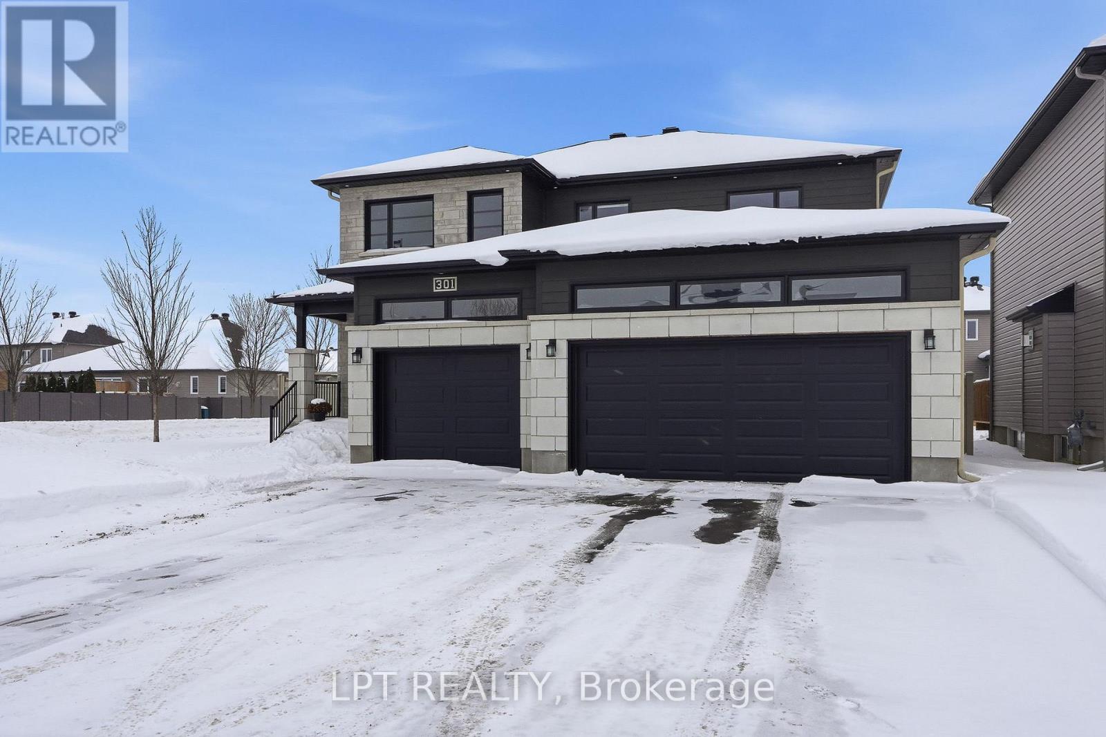 301 Moonlight Drive, Russell, Ontario  K4R 0L1 - Photo 2 - X12776570