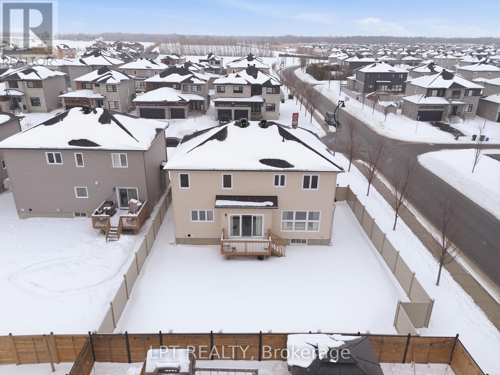 301 Moonlight Drive, Russell, Ontario  K4R 0L1 - Photo 34 - X12776570