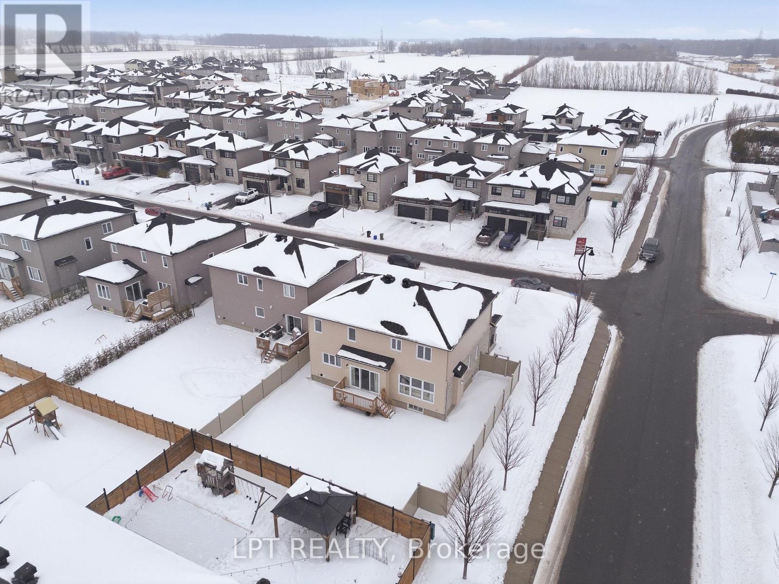 301 Moonlight Drive, Russell, Ontario  K4R 0L1 - Photo 36 - X12776570