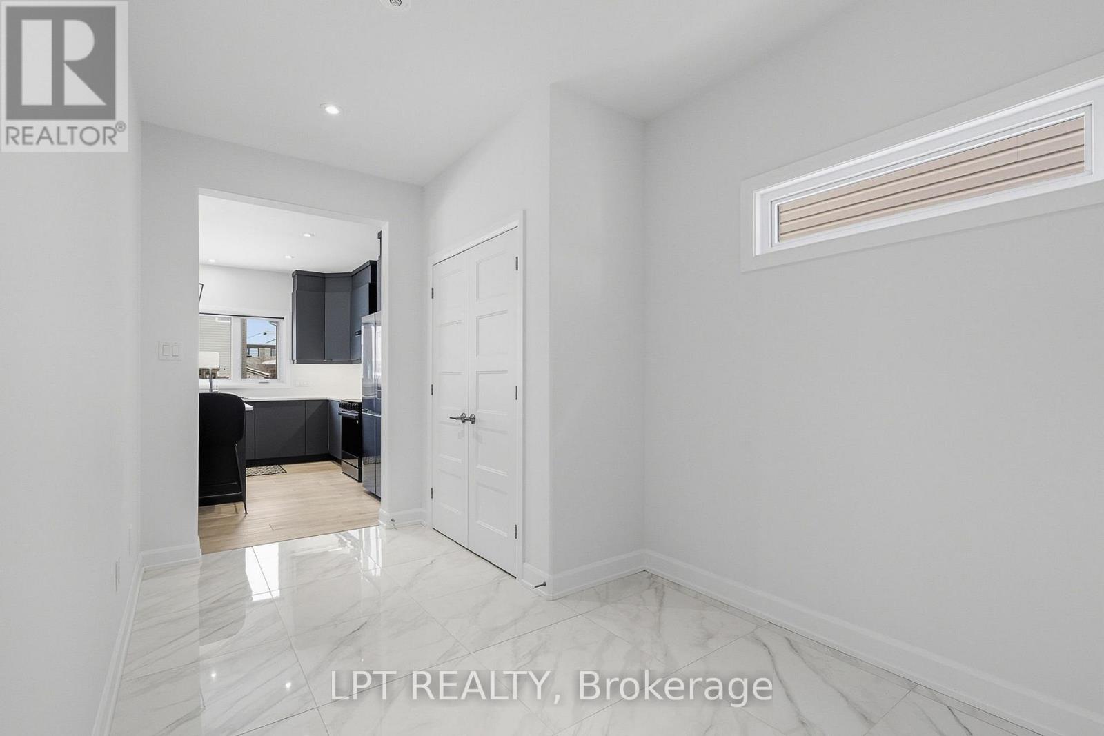 301 Moonlight Drive, Russell, Ontario  K4R 0L1 - Photo 7 - X12776570