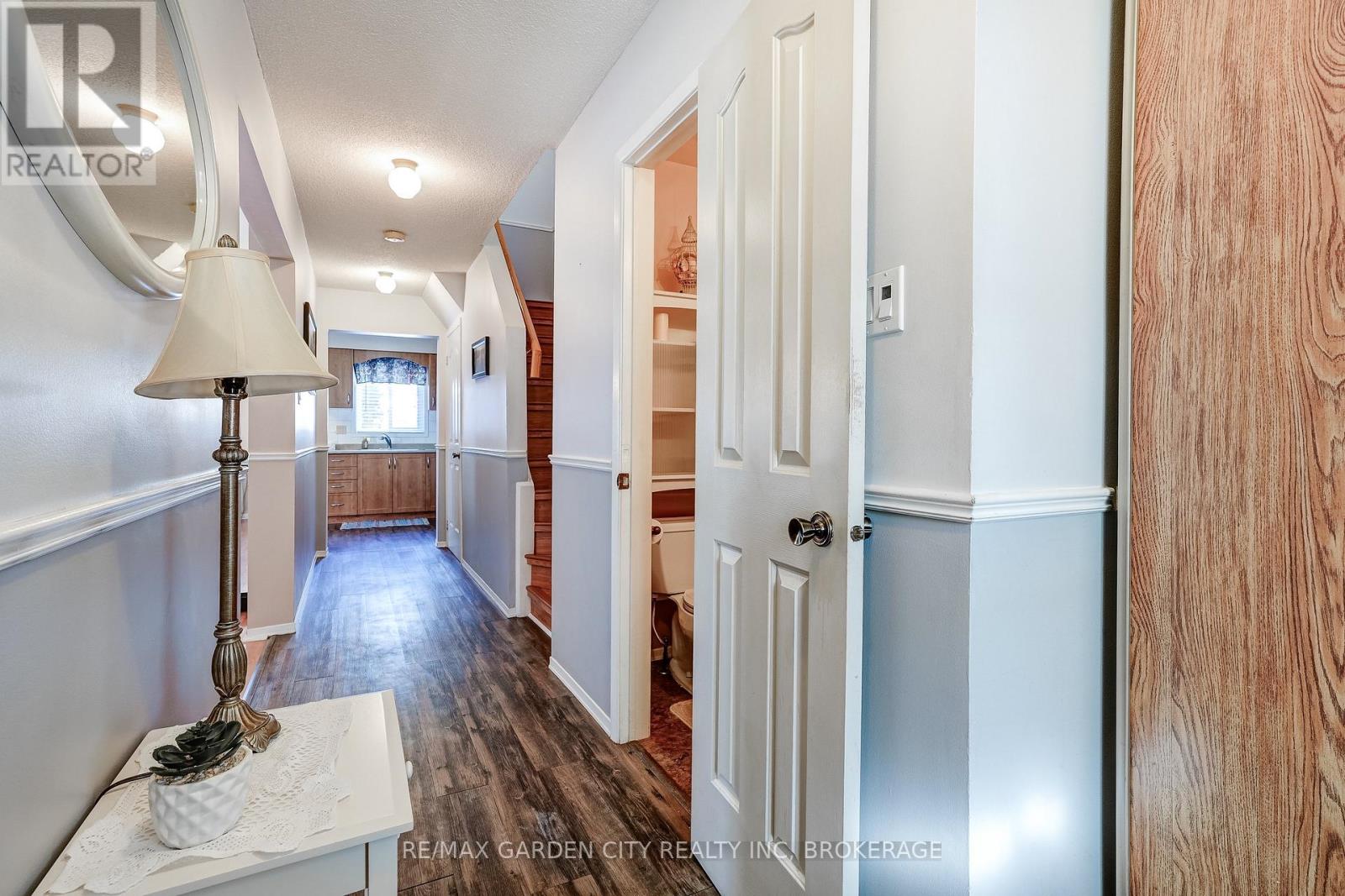 3169 Bartholomew Crescent, Mississauga (Meadowvale), Ontario  L5N 3K9 - Photo 5 - W12776514