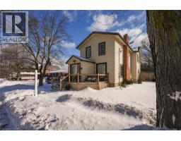 10 MAPLE Avenue, Grimsby, Ontario