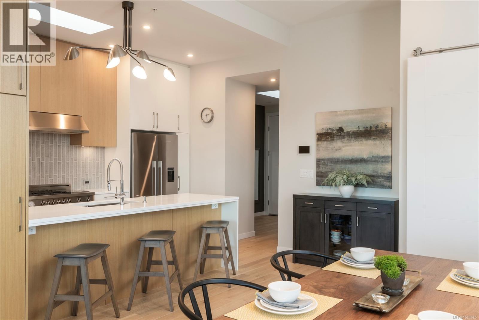 Ph5 2285 Bowker Ave, Oak Bay, British Columbia  V8R 2E2 - Photo 10 - 1023920