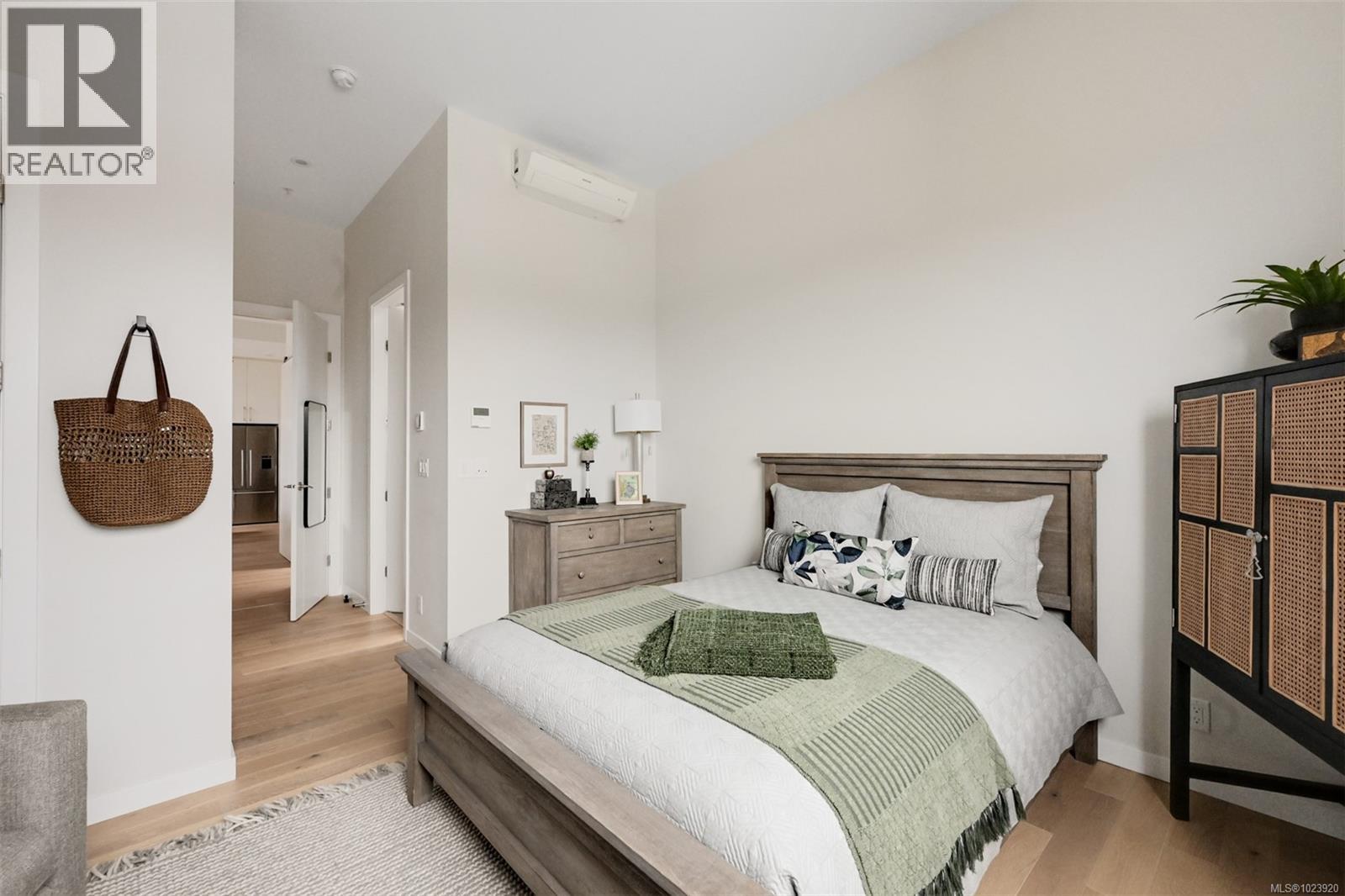 Ph5 2285 Bowker Ave, Oak Bay, British Columbia  V8R 2E2 - Photo 24 - 1023920