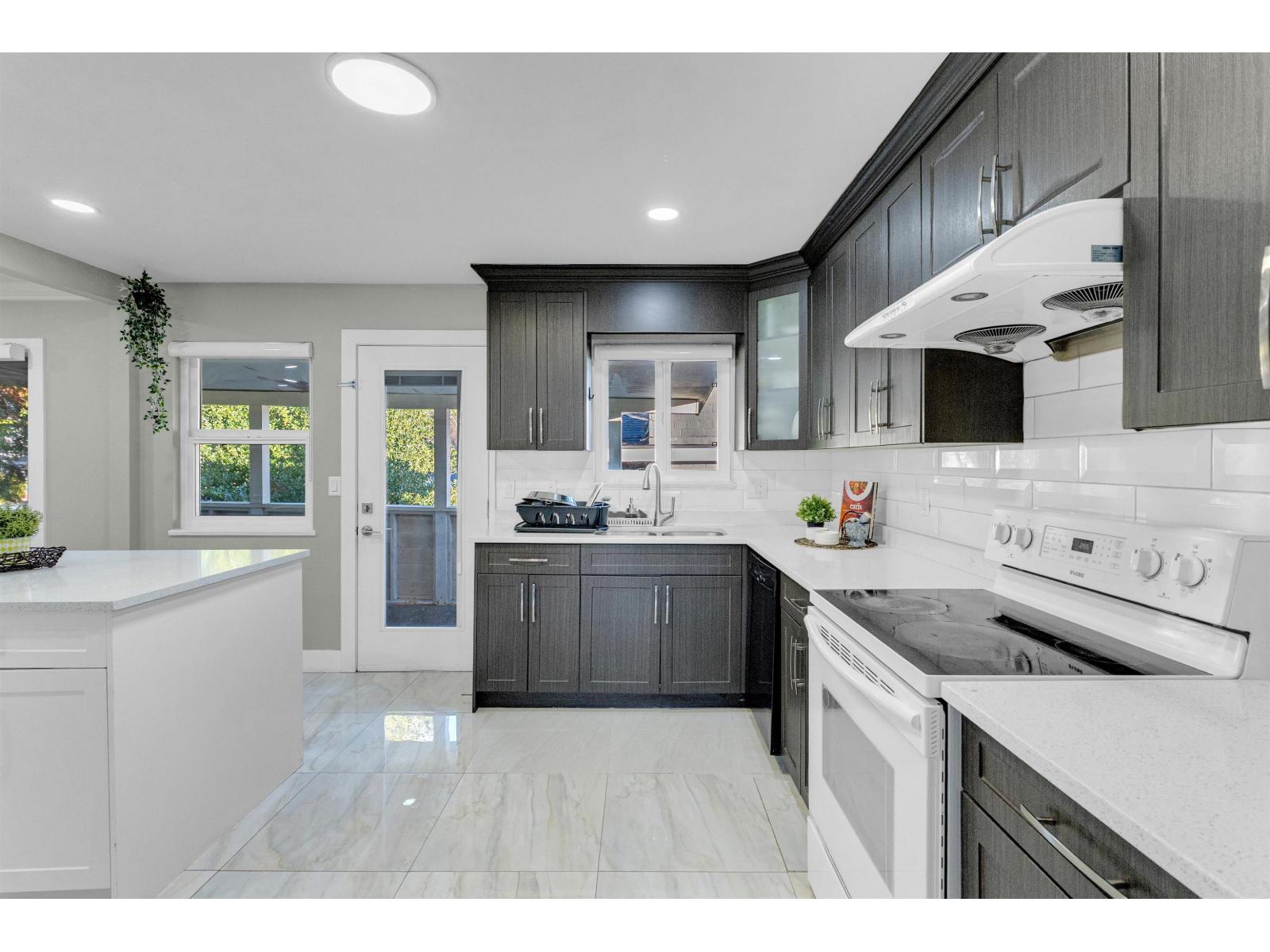 14458 Chartwell Drive, Surrey, British Columbia  V3S 5E4 - Photo 5 - R3087985