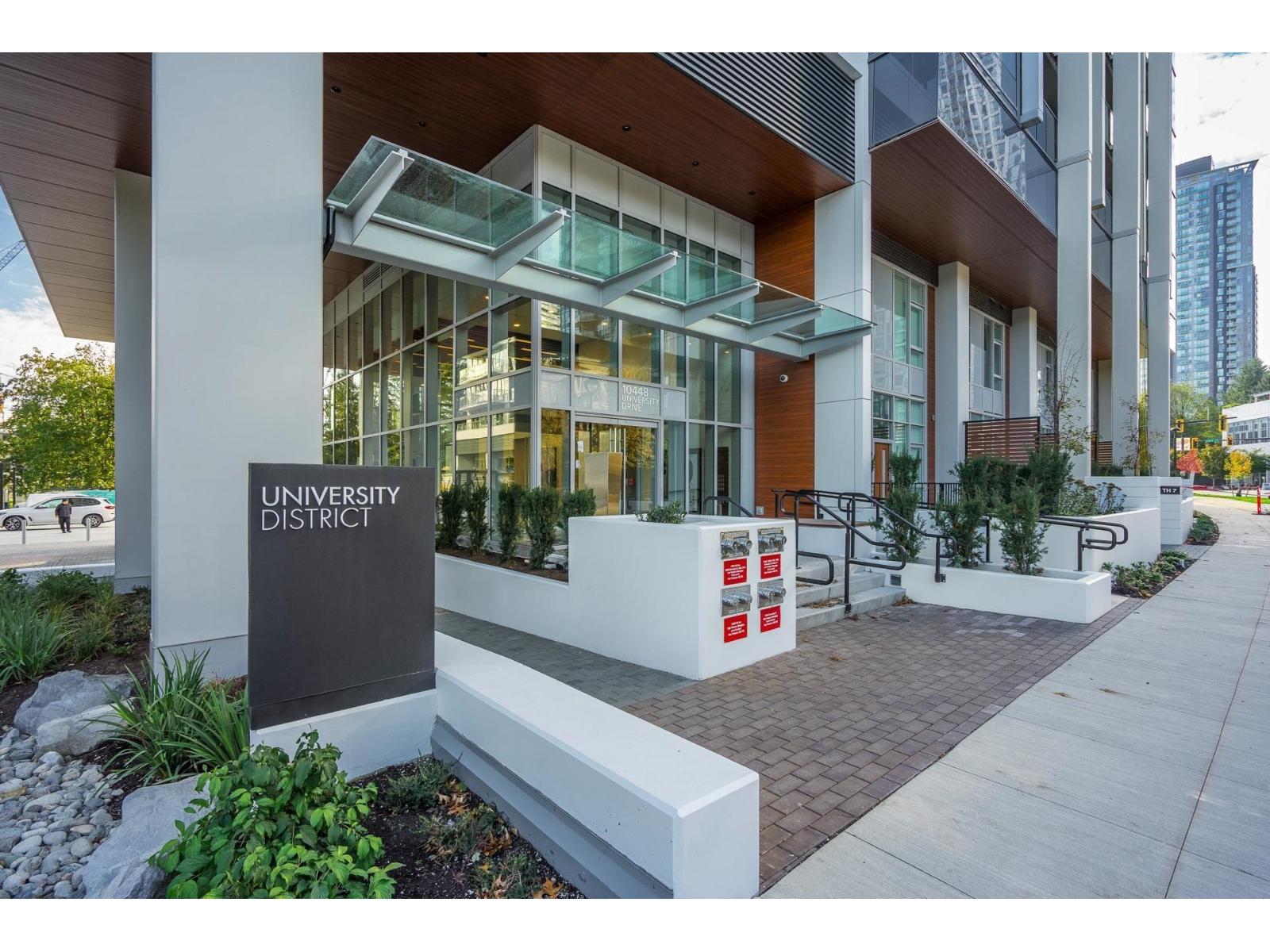 1608 10448 UNIVERSITY DRIVE, Surrey, British Columbia