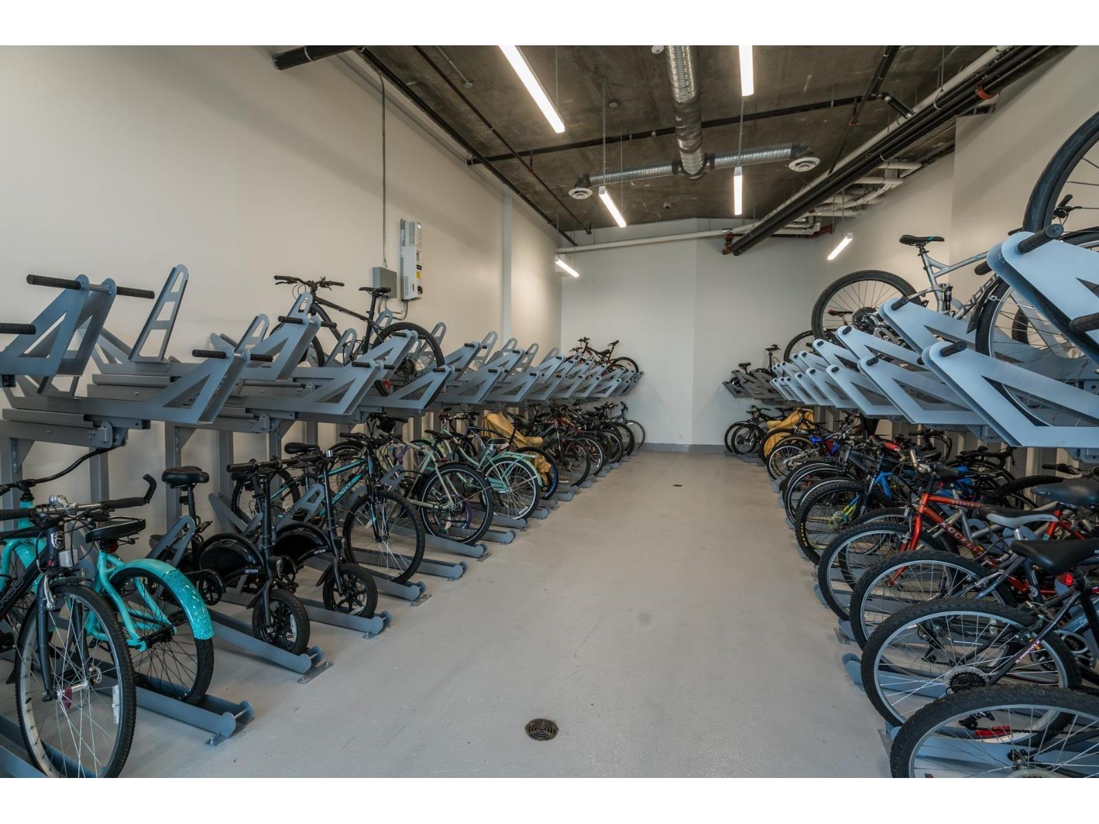 1608 10448 University Drive, Surrey, British Columbia  V3T 0S7 - Photo 10 - R3087642