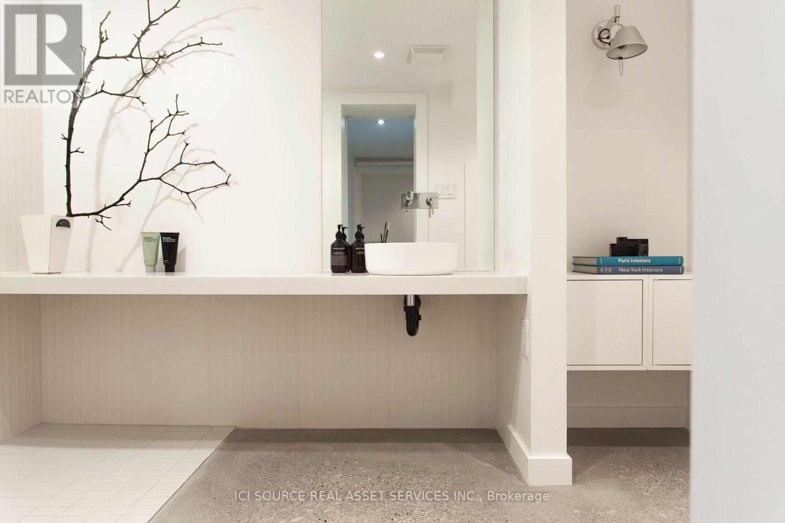 70 Crescent Road, Toronto, Ontario  M4W 1T5 - Photo 8 - C12776420