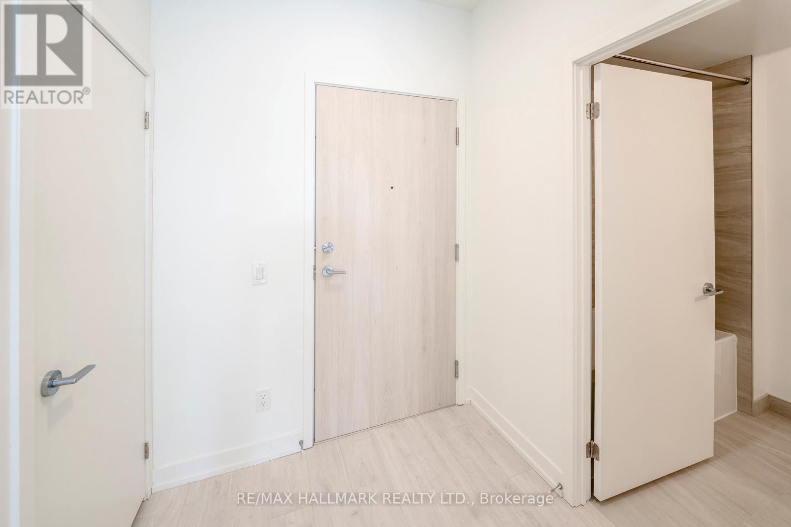 320 - 181 Sheppard Avenue E, Toronto (Willowdale East), Ontario  M2N 0L9 - Photo 2 - C12776500