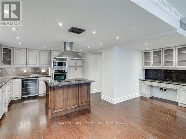 Ph1605 - 71 Charles Street E, Toronto, Ontario  M4Y 2T3 - Photo 11 - C12776552