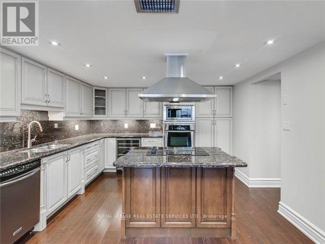 Ph1605 - 71 Charles Street E, Toronto, Ontario  M4Y 2T3 - Photo 12 - C12776552