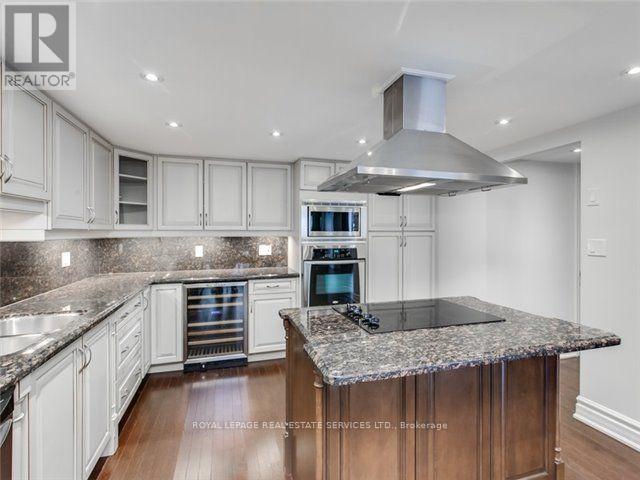 Ph1605 - 71 Charles Street E, Toronto, Ontario  M4Y 2T3 - Photo 14 - C12776552