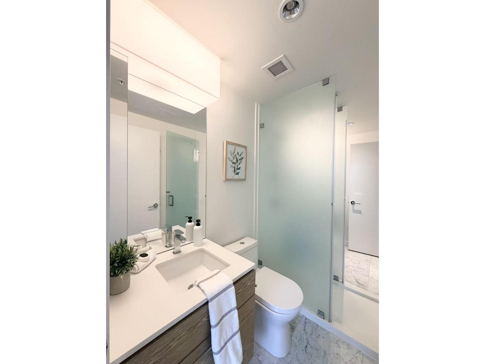 13438 Central Avenue, Surrey, British Columbia  V3T 0N2 - Photo 11 - R3088545