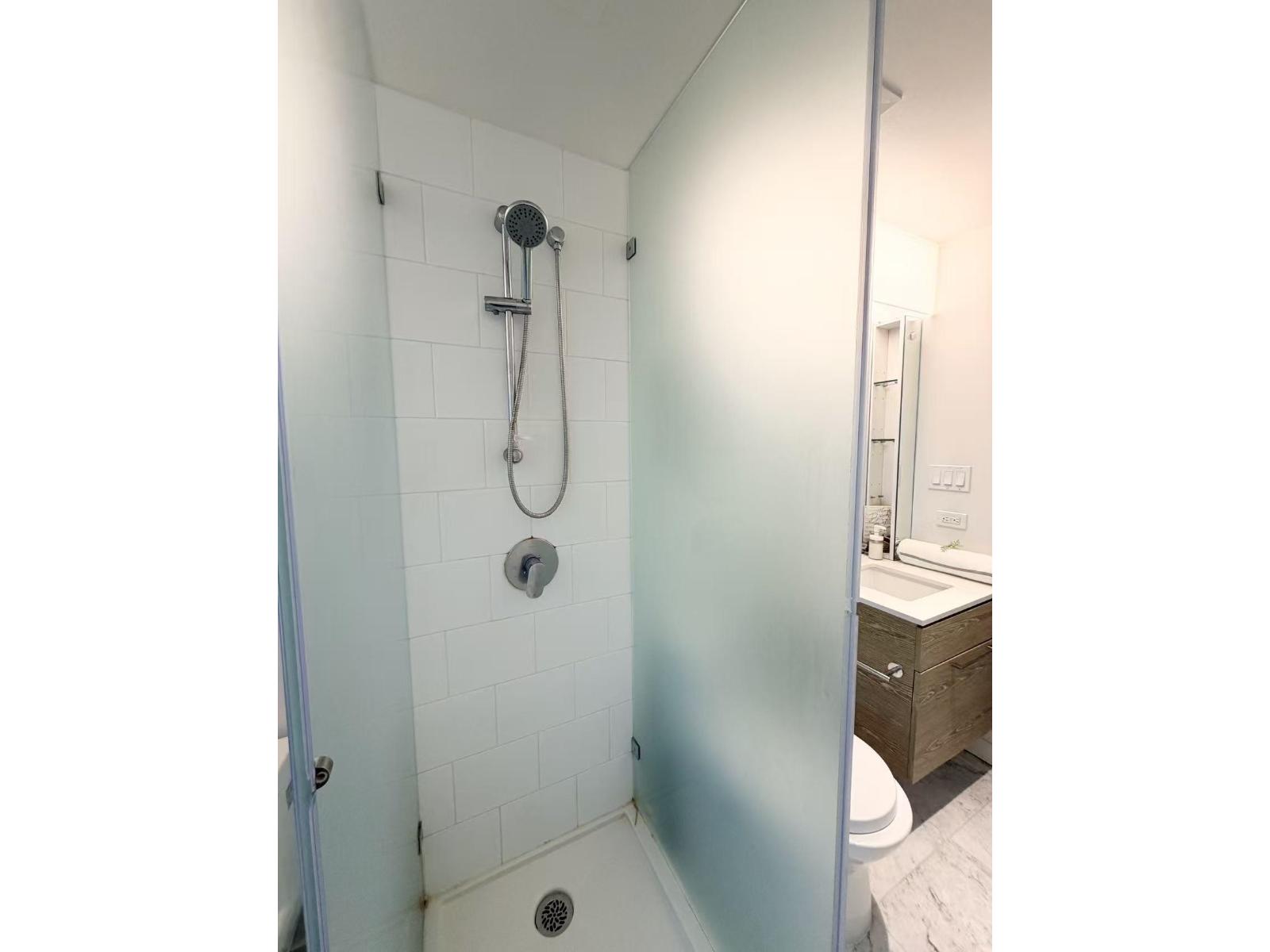 13438 Central Avenue, Surrey, British Columbia  V3T 0N2 - Photo 8 - R3088545