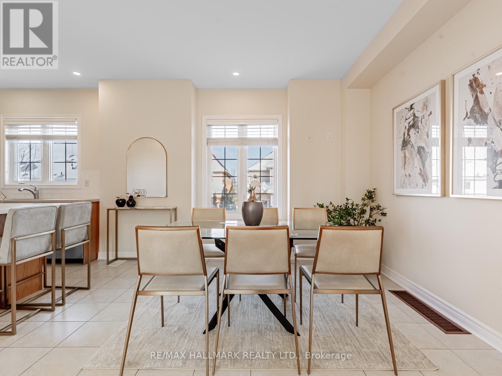 102 - 15 Old Colony Road, Richmond Hill, Ontario  L4E 4L5 - Photo 10 - N12776428