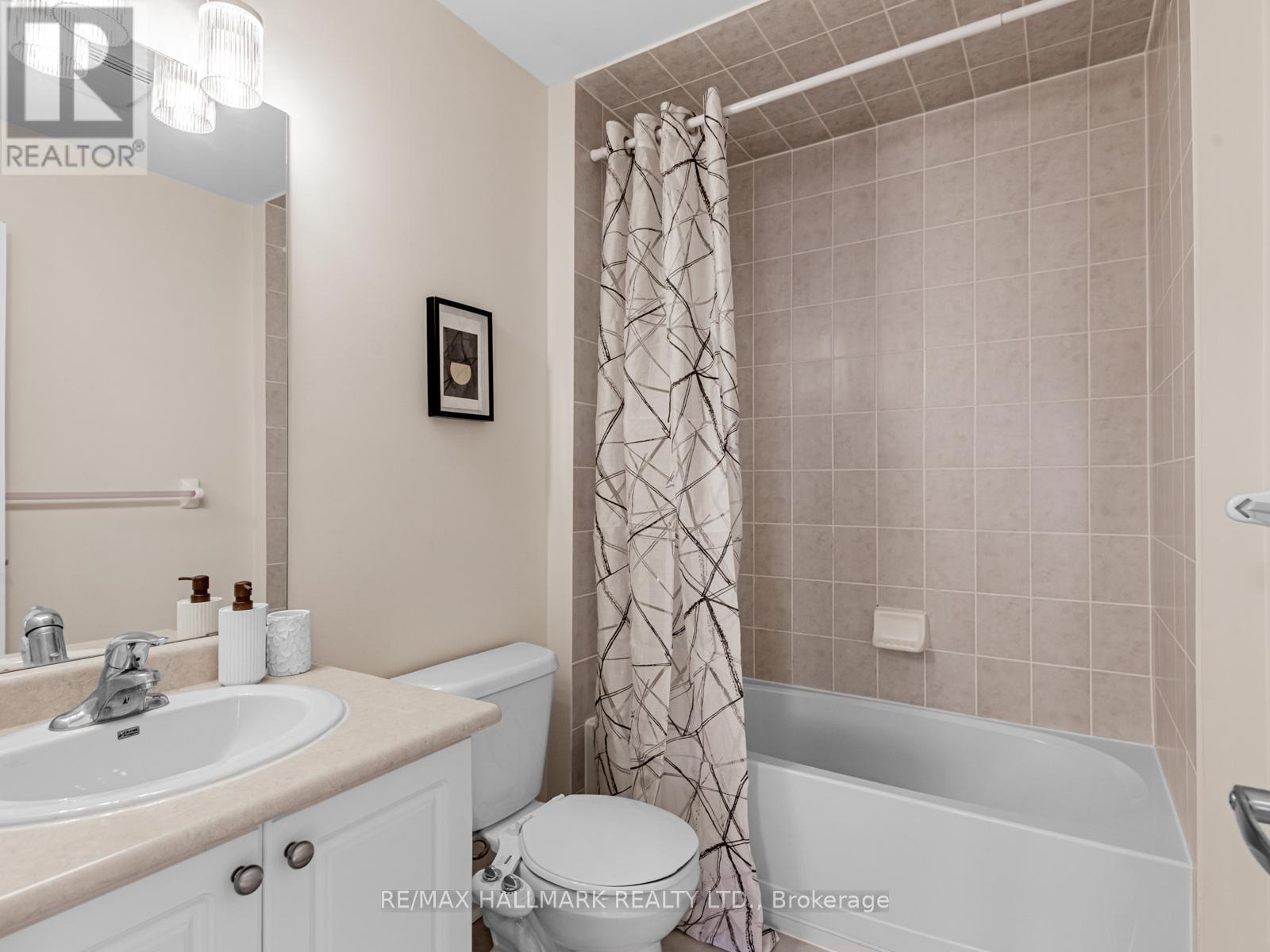 102 - 15 Old Colony Road, Richmond Hill, Ontario  L4E 4L5 - Photo 19 - N12776428