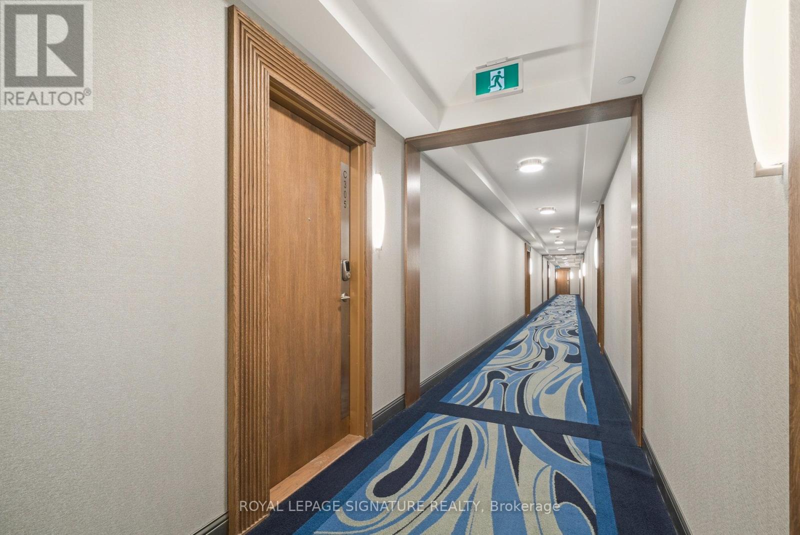 C305 - 301 Sea Ray Avenue, Innisfil, Ontario  L9S 0L8 - Photo 5 - N12776464