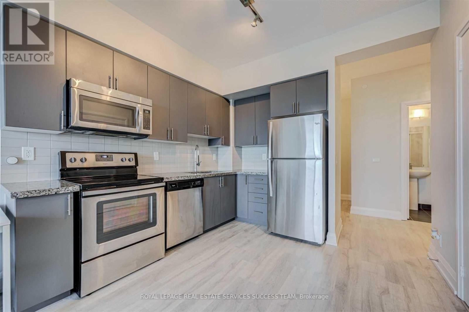 2002 - 7890 Bathurst Street, Vaughan (Beverley Glen), Ontario  L4J 0J9 - Photo 13 - N12776474