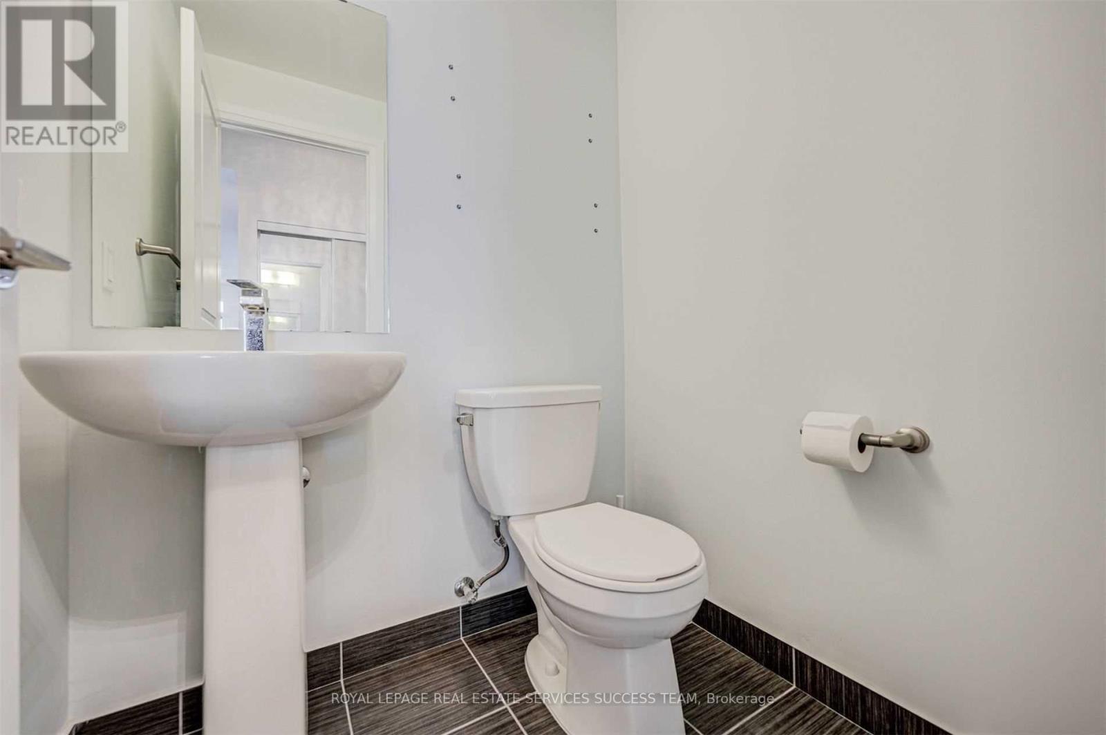 2002 - 7890 Bathurst Street, Vaughan (Beverley Glen), Ontario  L4J 0J9 - Photo 24 - N12776474