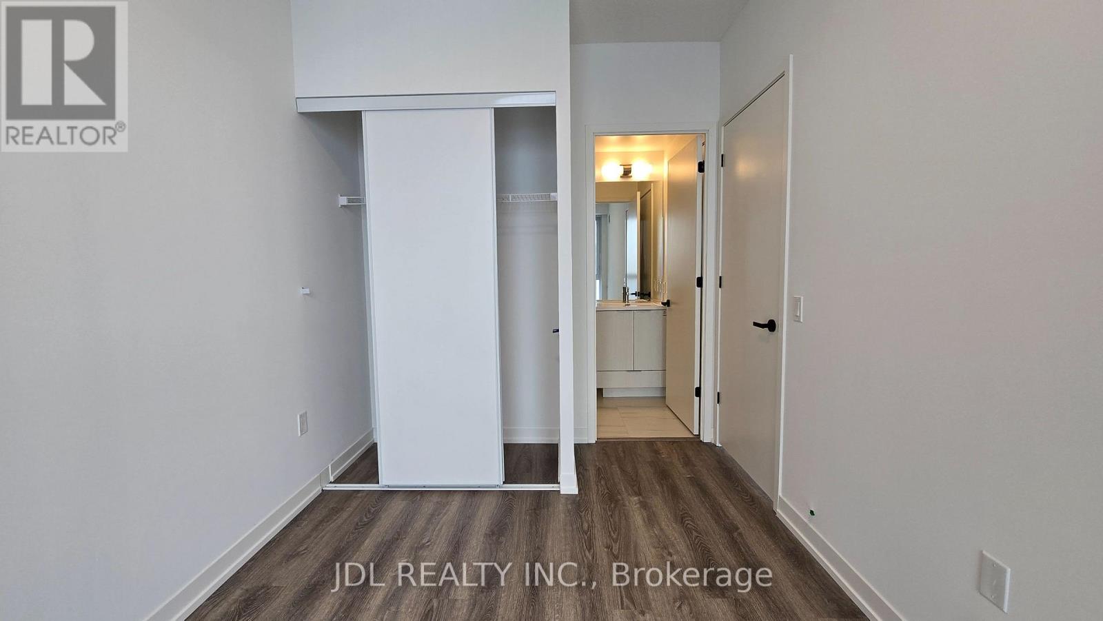 5809 - 8 Interchange Way, Vaughan, Ontario  L4K 0R2 - Photo 6 - N12776476