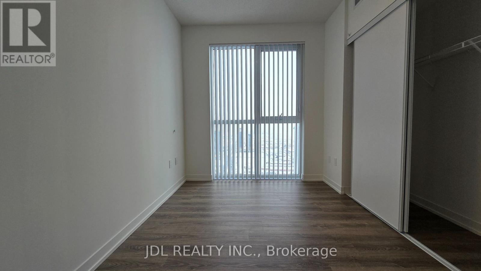 5809 - 8 Interchange Way, Vaughan, Ontario  L4K 0R2 - Photo 8 - N12776476