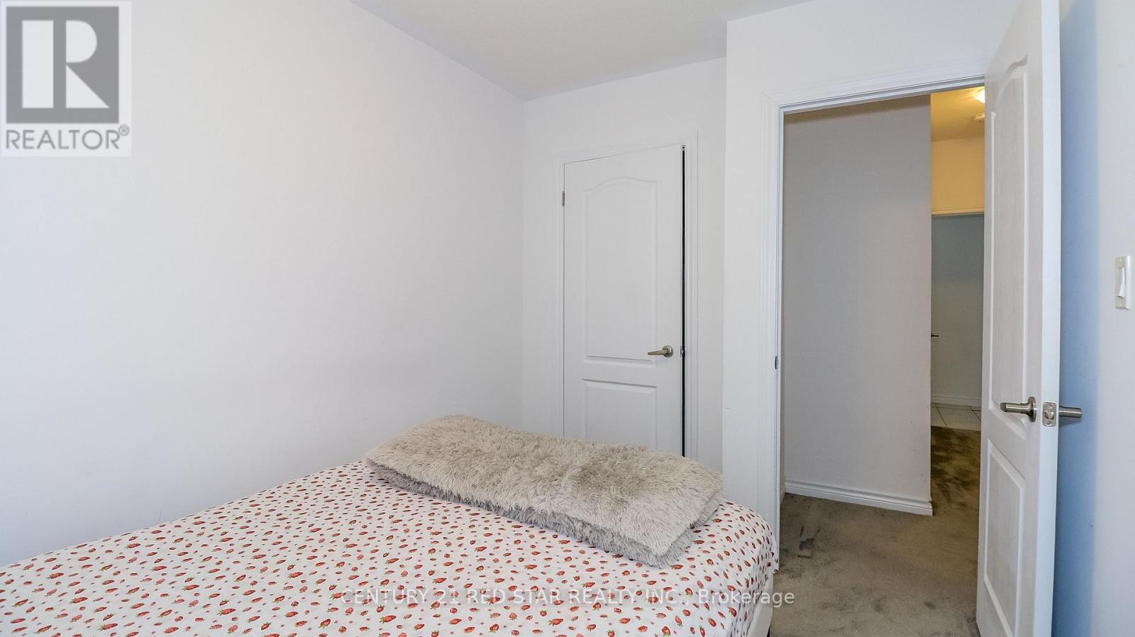 32 Milson Crescent, Essa (Angus), Ontario  L0M 1B4 - Photo 8 - N12776578