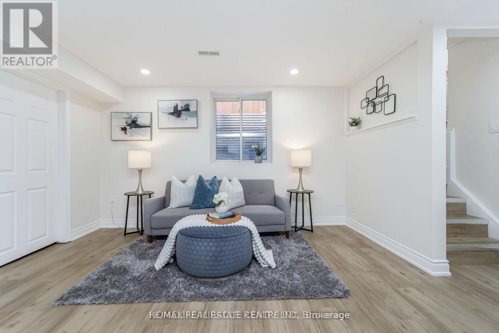 7307 Cork Tree Row, Mississauga, Ontario  L5N 8N9 - Photo 6 - W12776222