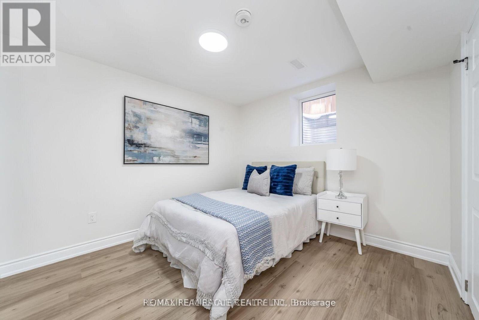 7307 Cork Tree Row, Mississauga, Ontario  L5N 8N9 - Photo 7 - W12776222