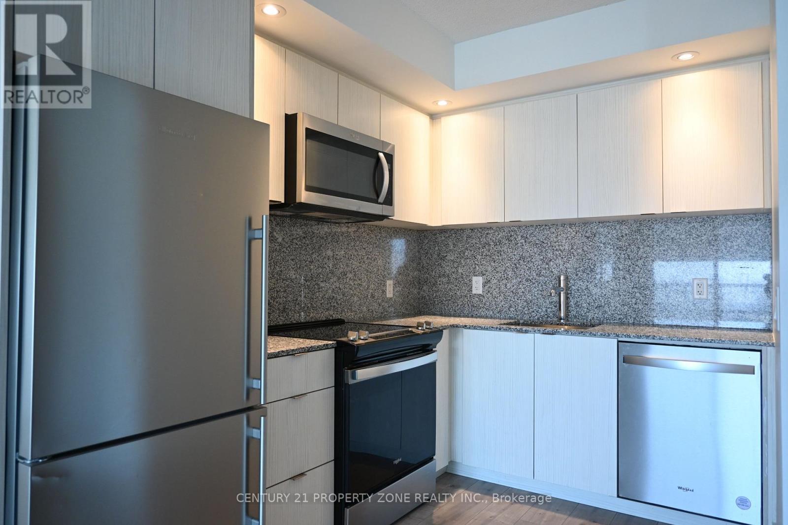 2605 - 10 Eva Road, Toronto, Ontario  M9C 0B3 - Photo 5 - W12776416