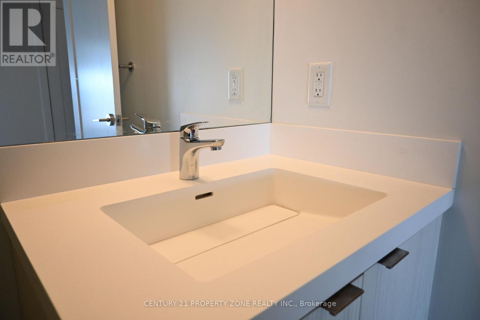 2605 - 10 Eva Road, Toronto, Ontario  M9C 0B3 - Photo 9 - W12776416