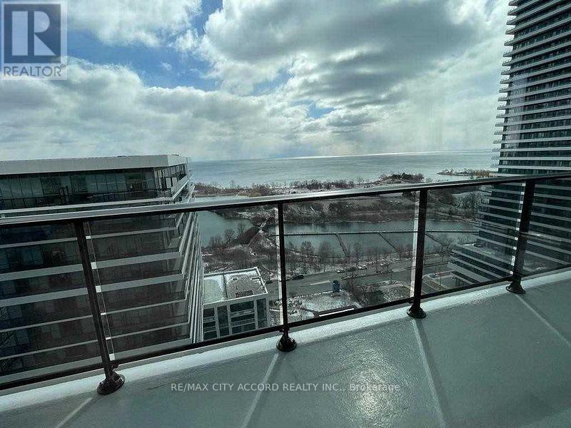 1807 - 70 ANNIE CRAIG DRIVE, Toronto, Ontario