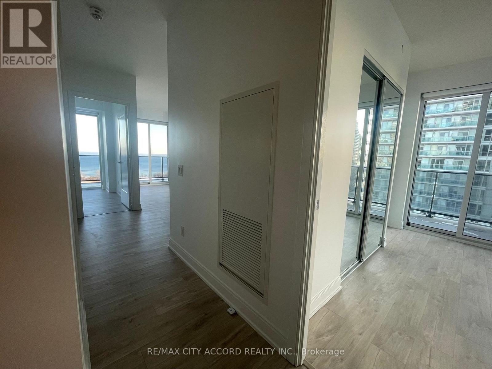 1807 - 70 Annie Craig Drive, Toronto, Ontario  M8V 0C4 - Photo 10 - W12776458