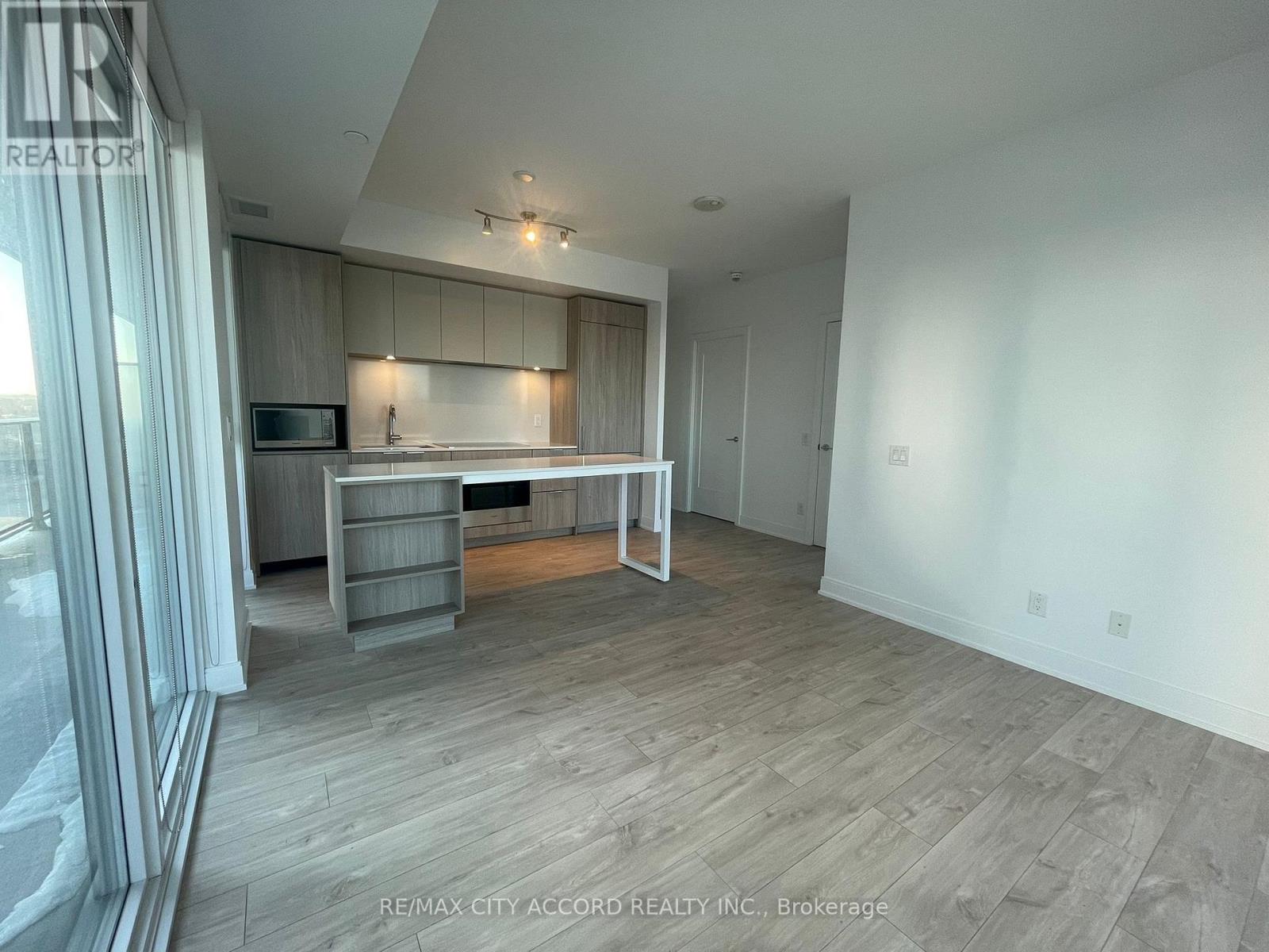1807 - 70 Annie Craig Drive, Toronto, Ontario  M8V 0C4 - Photo 12 - W12776458