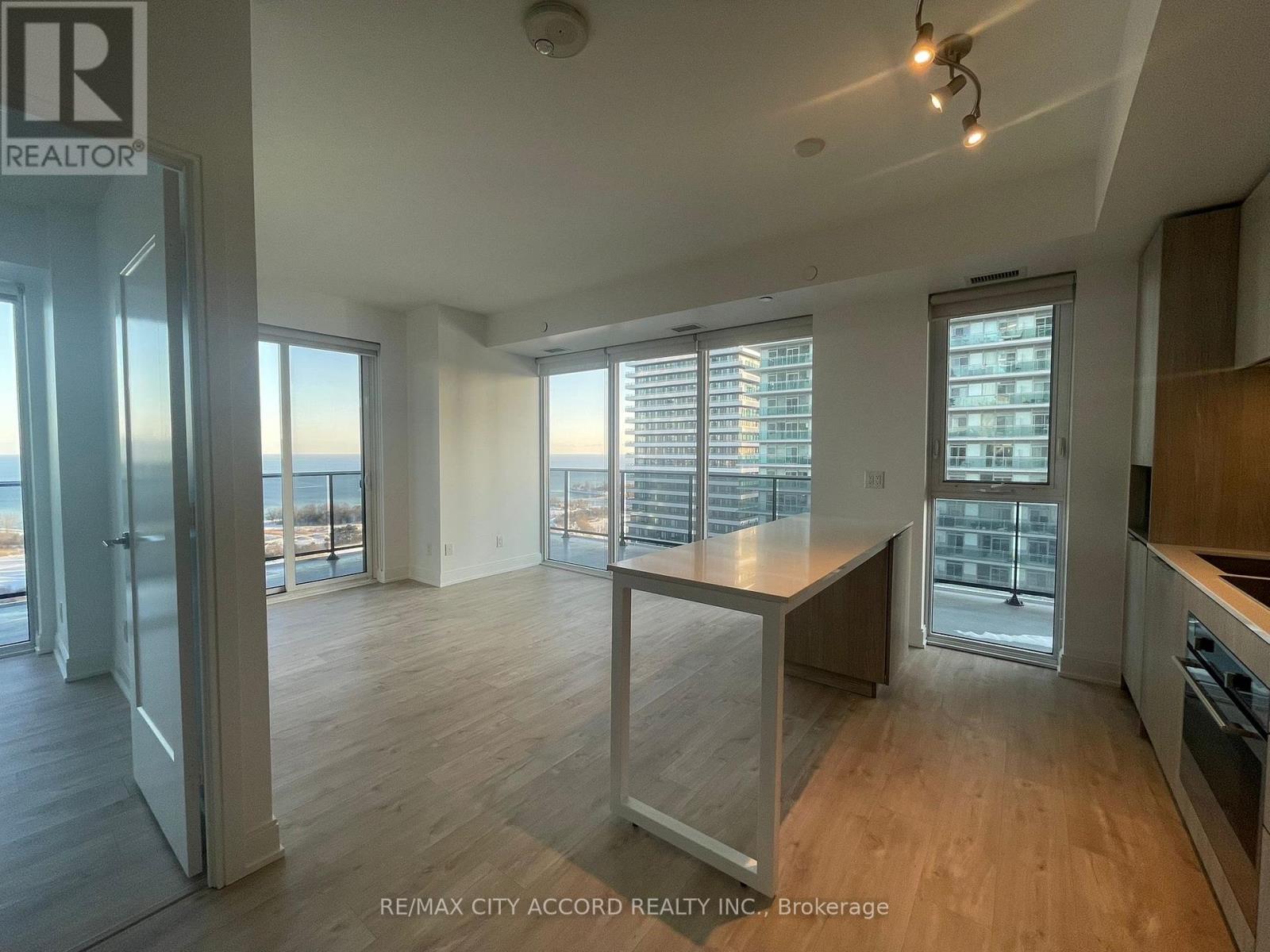 1807 - 70 Annie Craig Drive, Toronto, Ontario  M8V 0C4 - Photo 18 - W12776458