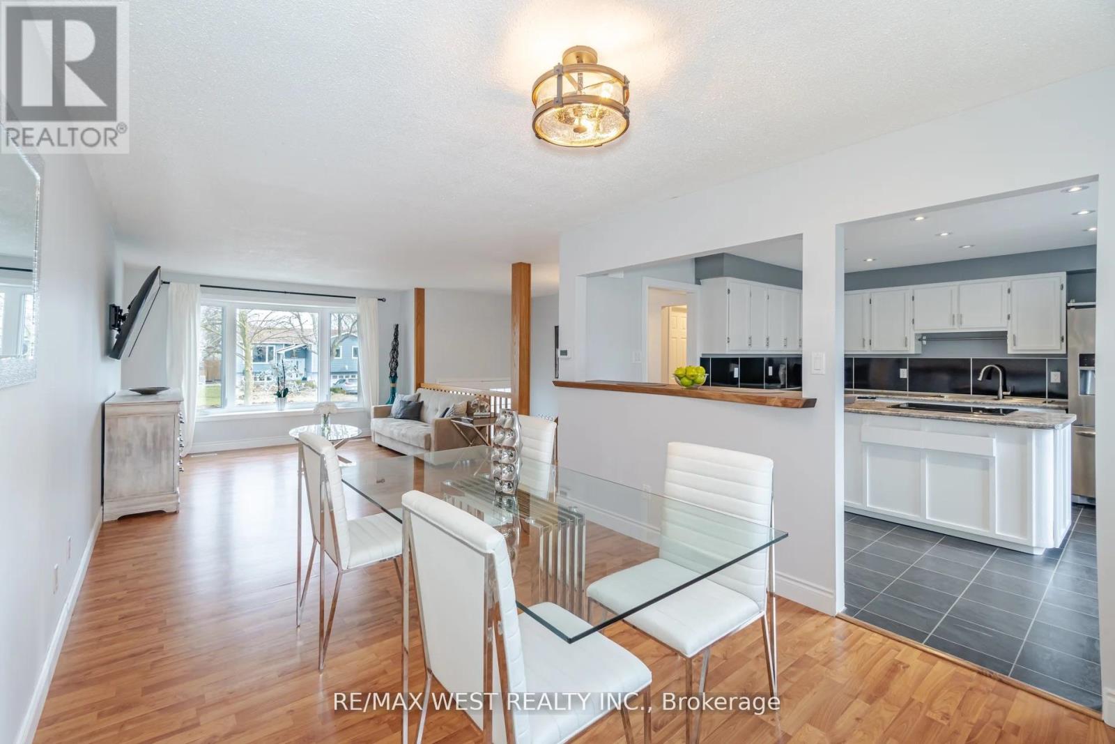 Upper - 75 Wright Crescent, Caledon (Bolton North), Ontario  L7E 3X6 - Photo 7 - W12776490