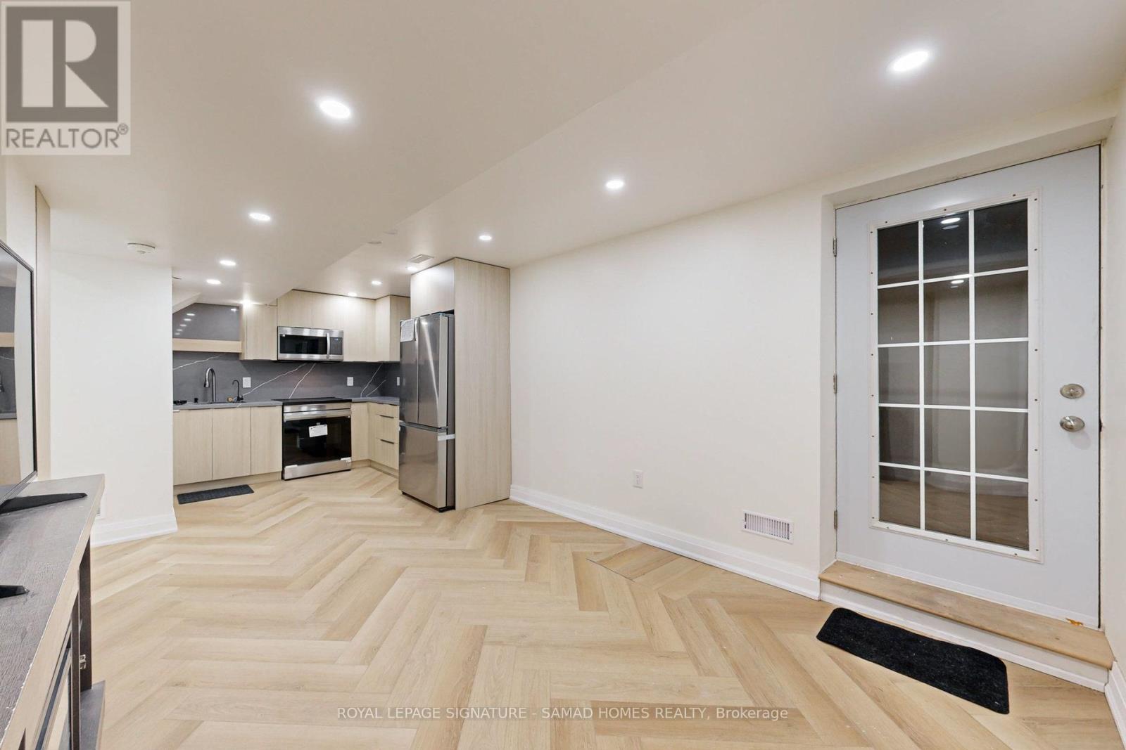 Bsmt - 1184 Cobban Road, Milton (De Dempsey), Ontario  L9T 5R8 - Photo 6 - W12776538