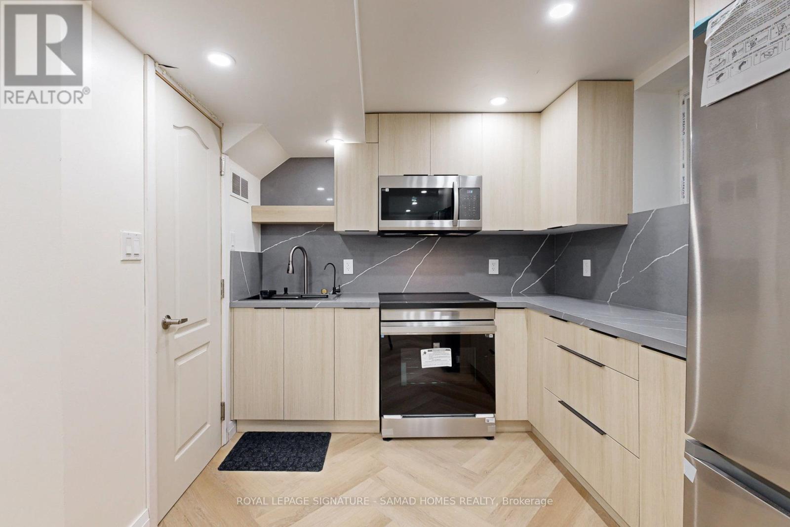 Bsmt - 1184 Cobban Road, Milton (De Dempsey), Ontario  L9T 5R8 - Photo 8 - W12776538