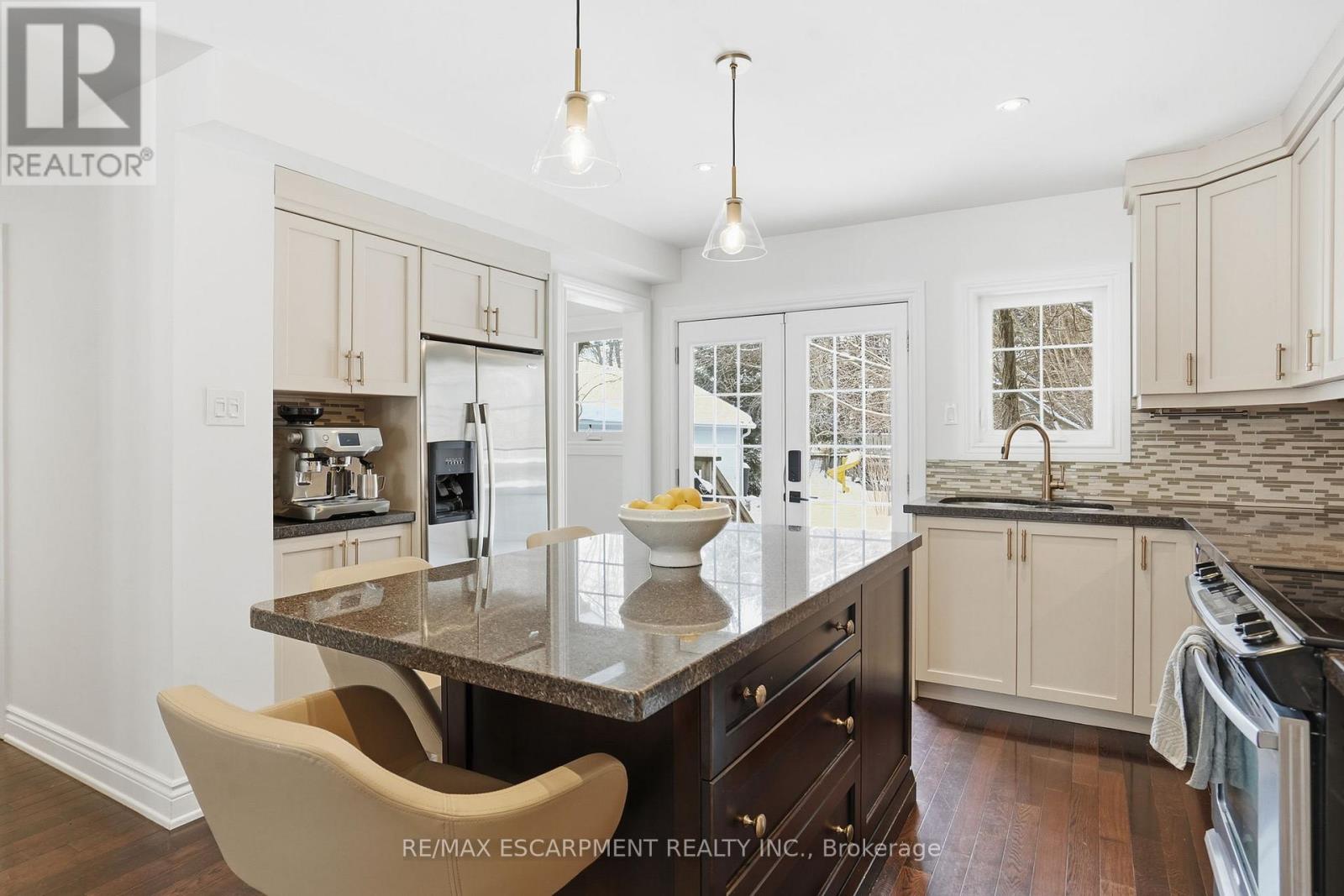 92 Wanita Road, Mississauga, Ontario  L5G 1B8 - Photo 15 - W12776580