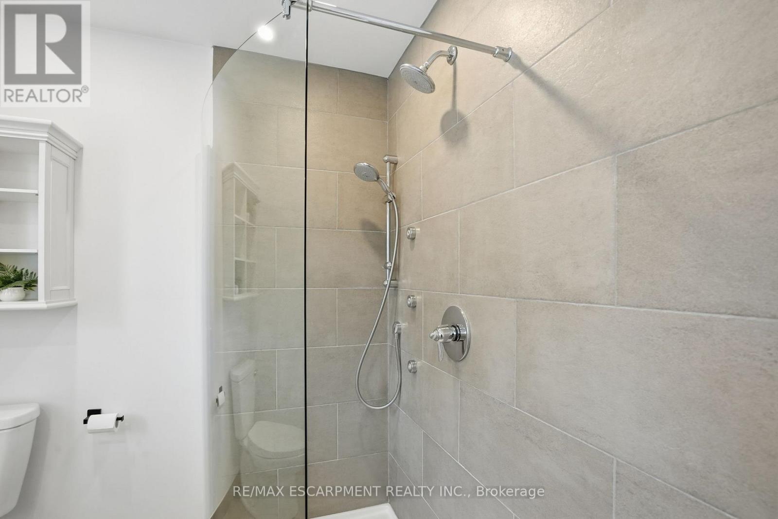 92 Wanita Road, Mississauga, Ontario  L5G 1B8 - Photo 28 - W12776580