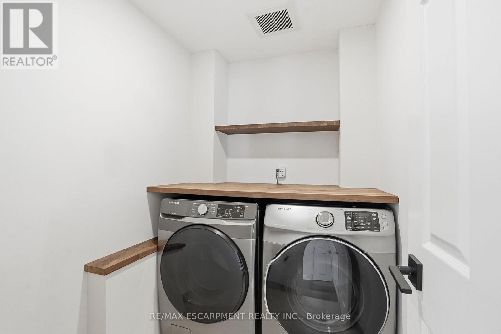 92 Wanita Road, Mississauga, Ontario  L5G 1B8 - Photo 35 - W12776580